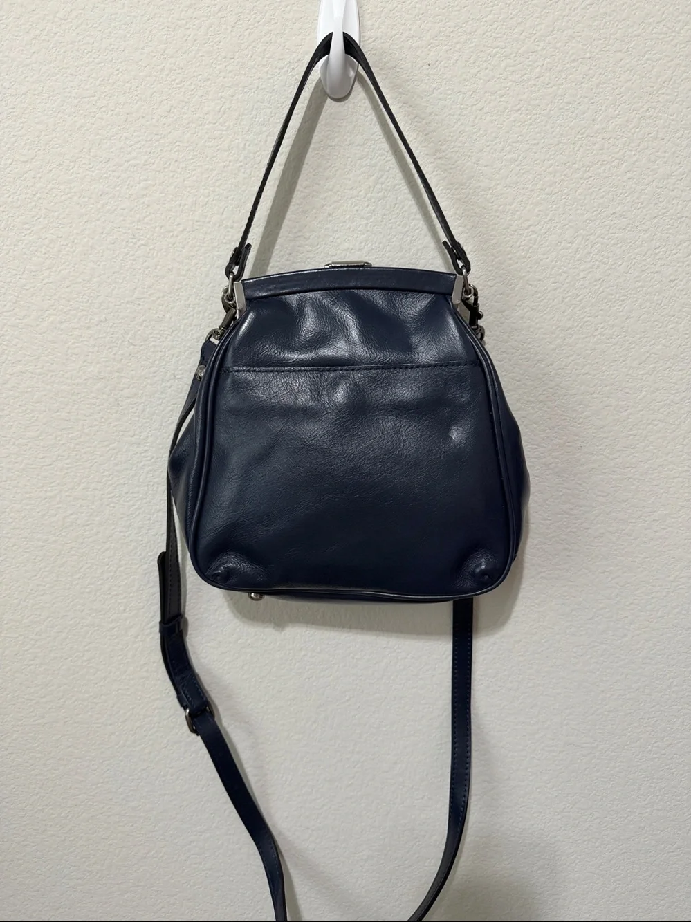 NWT Patricia Nash Classic Navy Leather Frame-Top Shoulder Bag